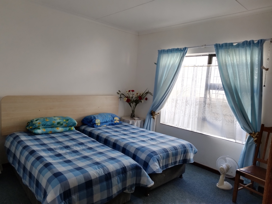 3 Bedroom Property for Sale in Fraaiuitsig Western Cape